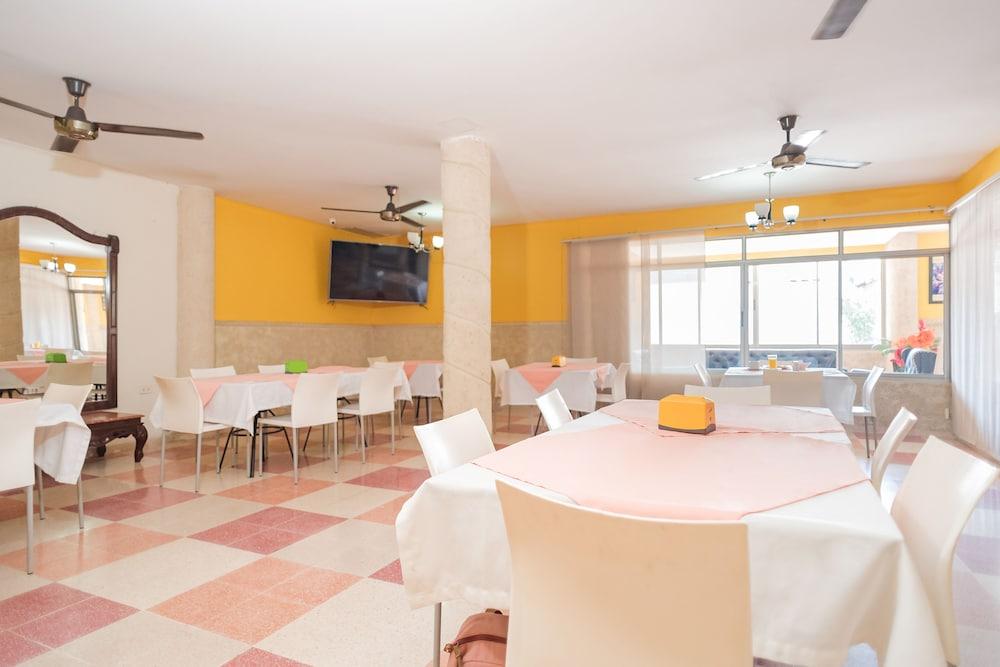 Hotel Rivera Del Mar バランキージャ エクステリア 写真